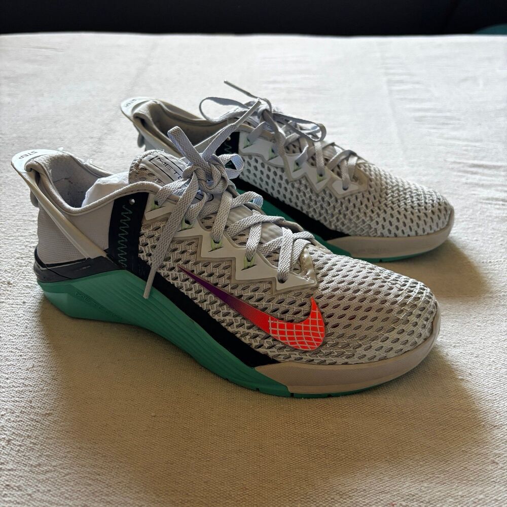 Nike Metcon 6 FlyEase 'Particle Grey Bright Mango' Sneakers (Size 7)